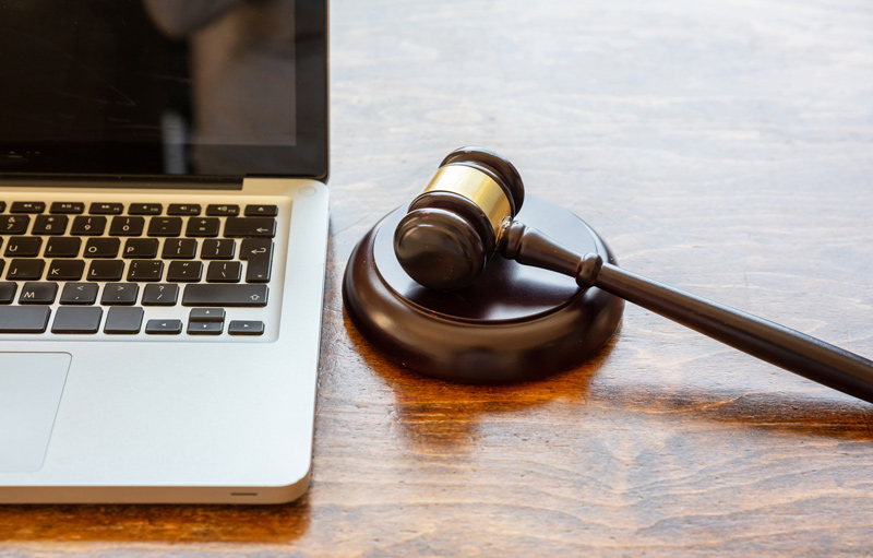 Sentencia sobre indemnización adicional por daños y perjuicios